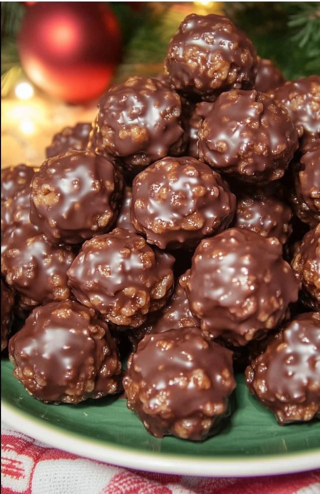 Easy Chocolate Rice Krispie Balls