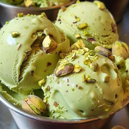 Pistachio Gelato: A Creamy Dream