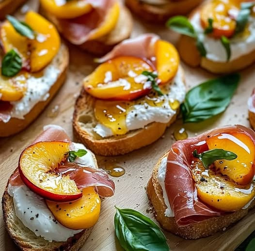 Cheesy Burrata Crostini with Prosciutto and Peaches